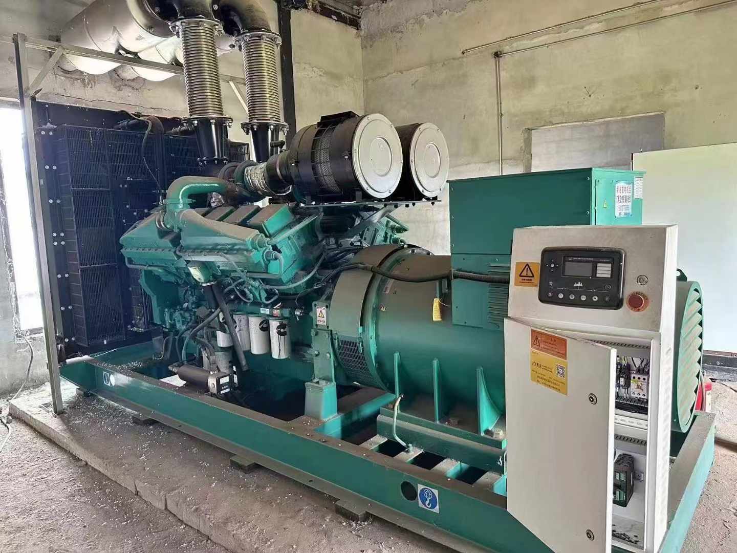 庆安无功补偿装置的性能评估需要考虑哪些因素？